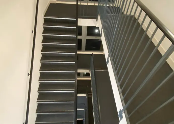 Xl Bright Room+Parking+Fridge+Micro - 20Min London Bridge - 3 Min Walk To Train/Bus Station