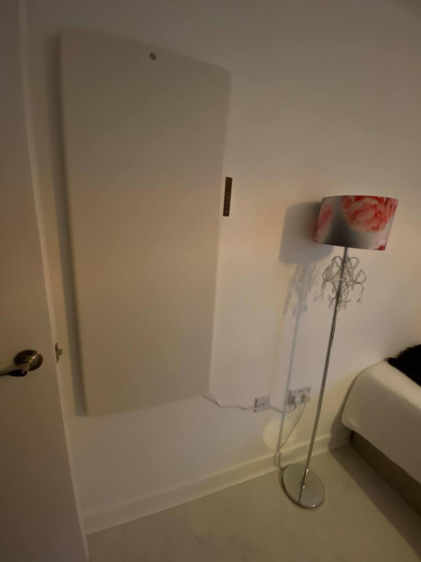 Gazde/Camere de închiriat Xl Bright Room+parking+fridge+micro - 20min Bridge - 3 Min Walk To Train/bus Station Londra